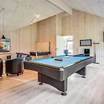 5 Star In بيت للعطل Grenå