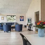 5 Star In Grenå