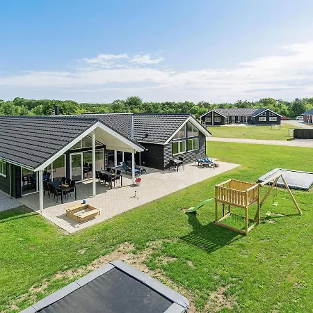 Holiday home 18 Person In