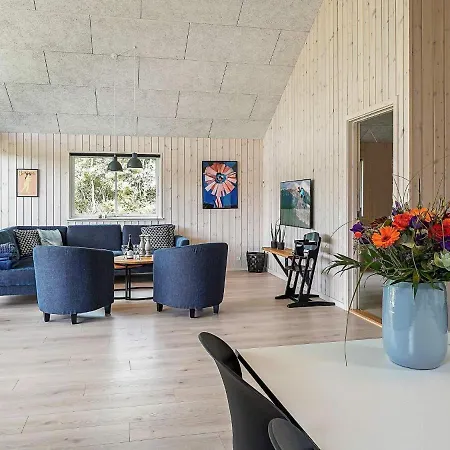 Holiday home 18 Person In