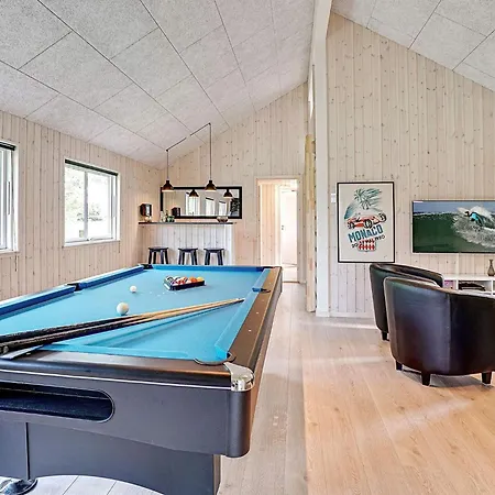 18 Person In * Grenå