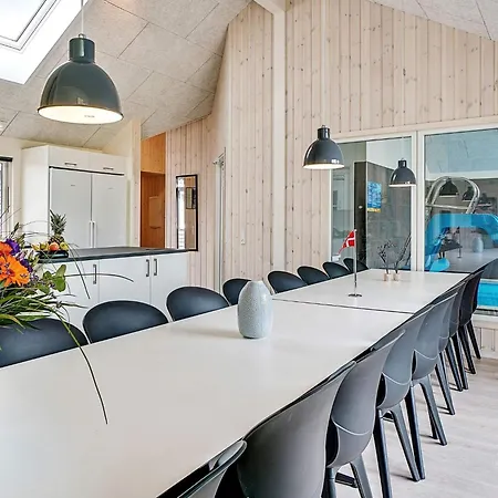 18 Person In Feriehus *