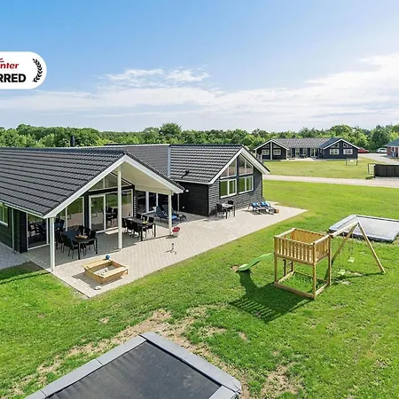 Feriehus 18 Person In *